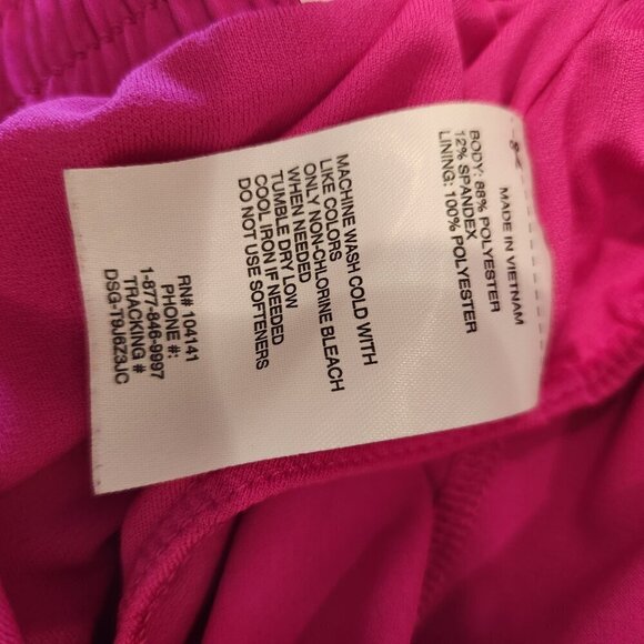 DSG Girls Pink Shorts - Soccer Tennis Running - Size M - Picture 4 of 4